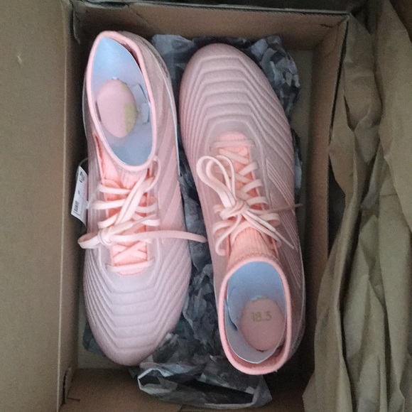 adidas predator salmon pink